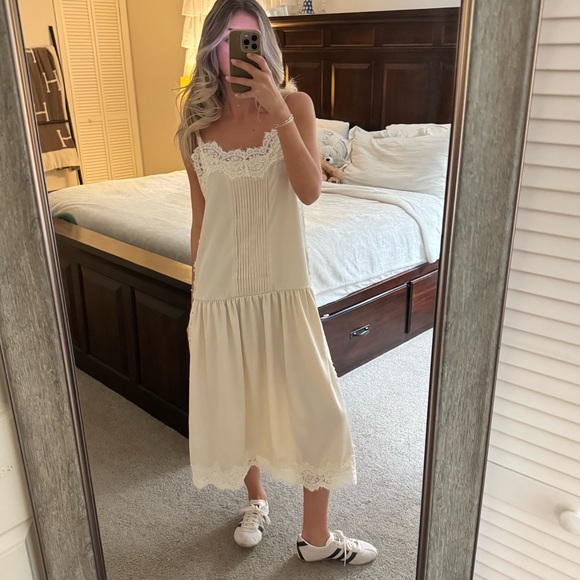 Anthropologie Dresses & Skirts - Ivory Lace Camisole Dress